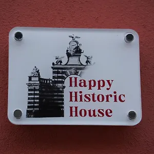 Happy Historic House Appartamento